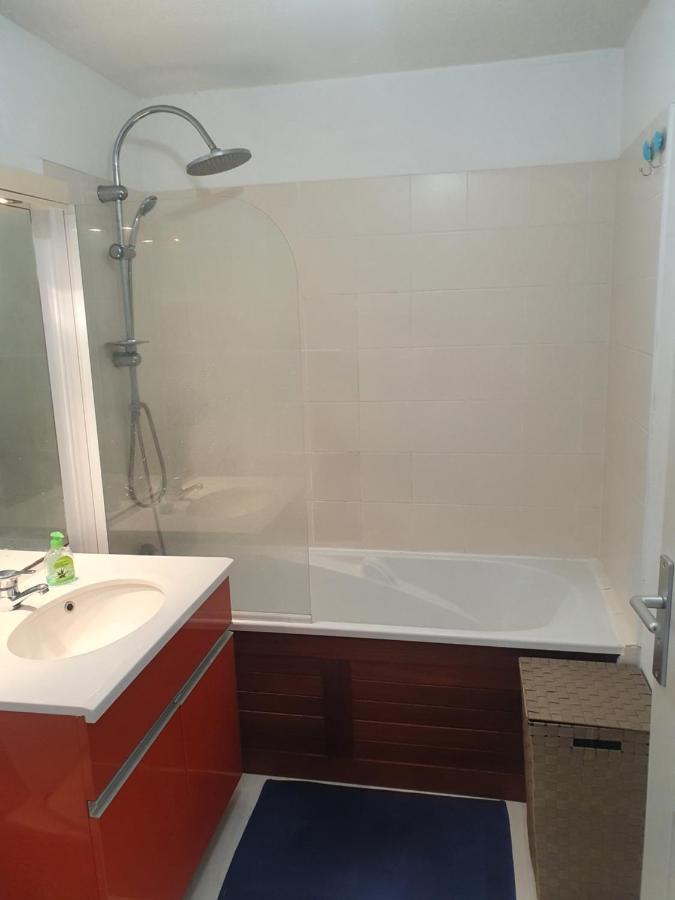 Appartement Cosy Proche De L'Aeroport T R A N S F E R T Sur Demande Saint-Denis Exteriör bild