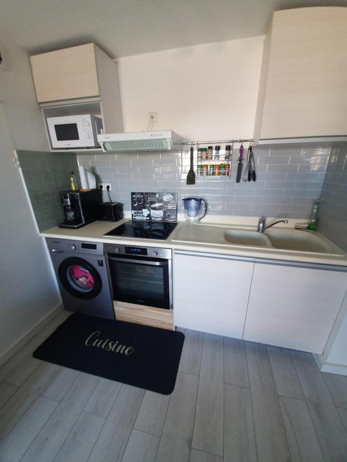 Appartement Cosy Proche De L'Aeroport T R A N S F E R T Sur Demande Saint-Denis Exteriör bild
