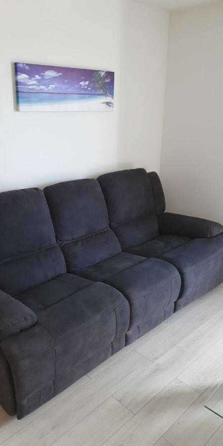 Appartement Cosy Proche De L'Aeroport T R A N S F E R T Sur Demande Saint-Denis Exteriör bild