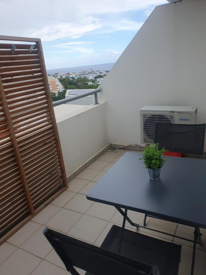 Appartement Cosy Proche De L'Aeroport T R A N S F E R T Sur Demande Saint-Denis Exteriör bild